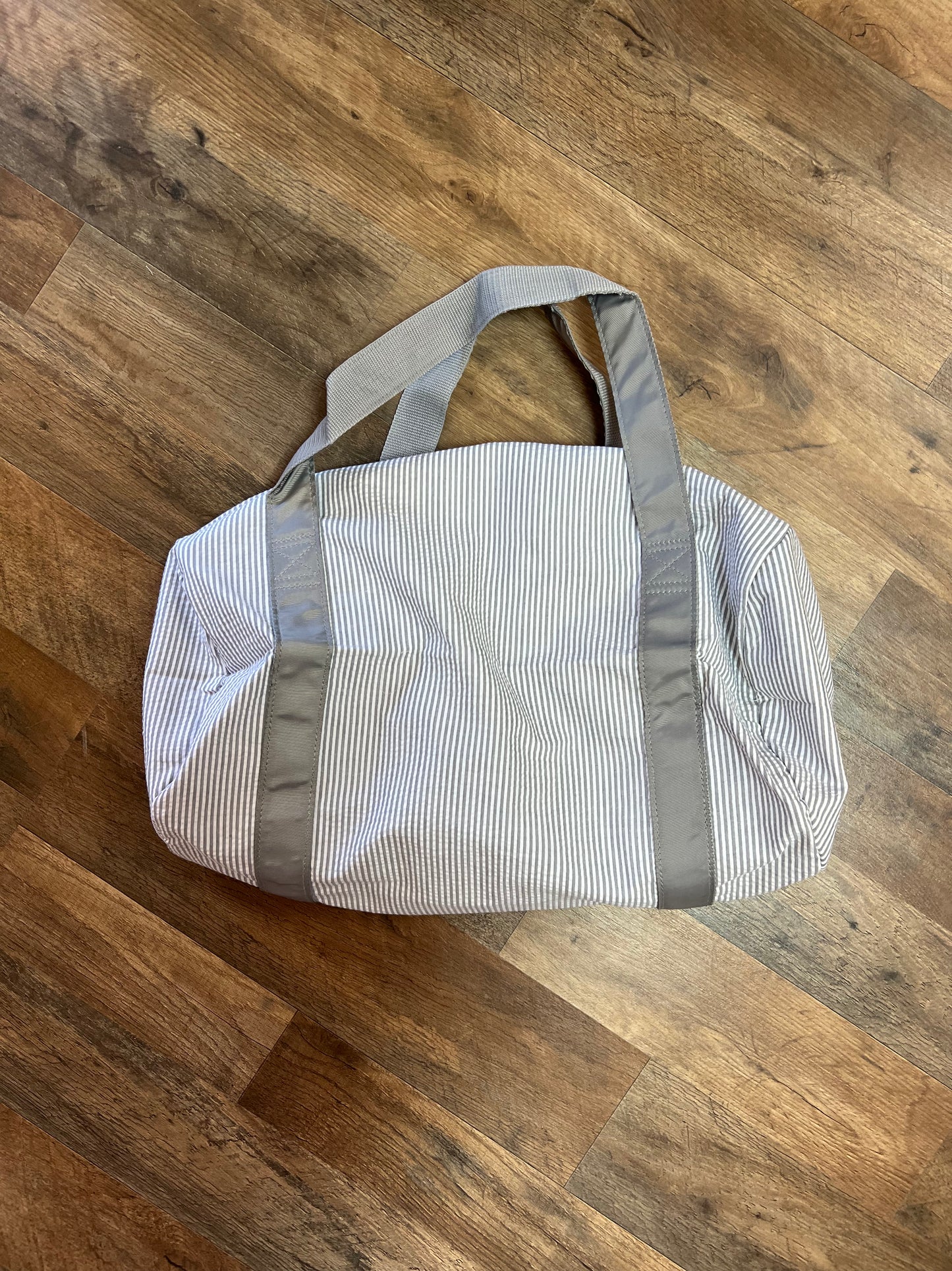 Medium grey duffle
