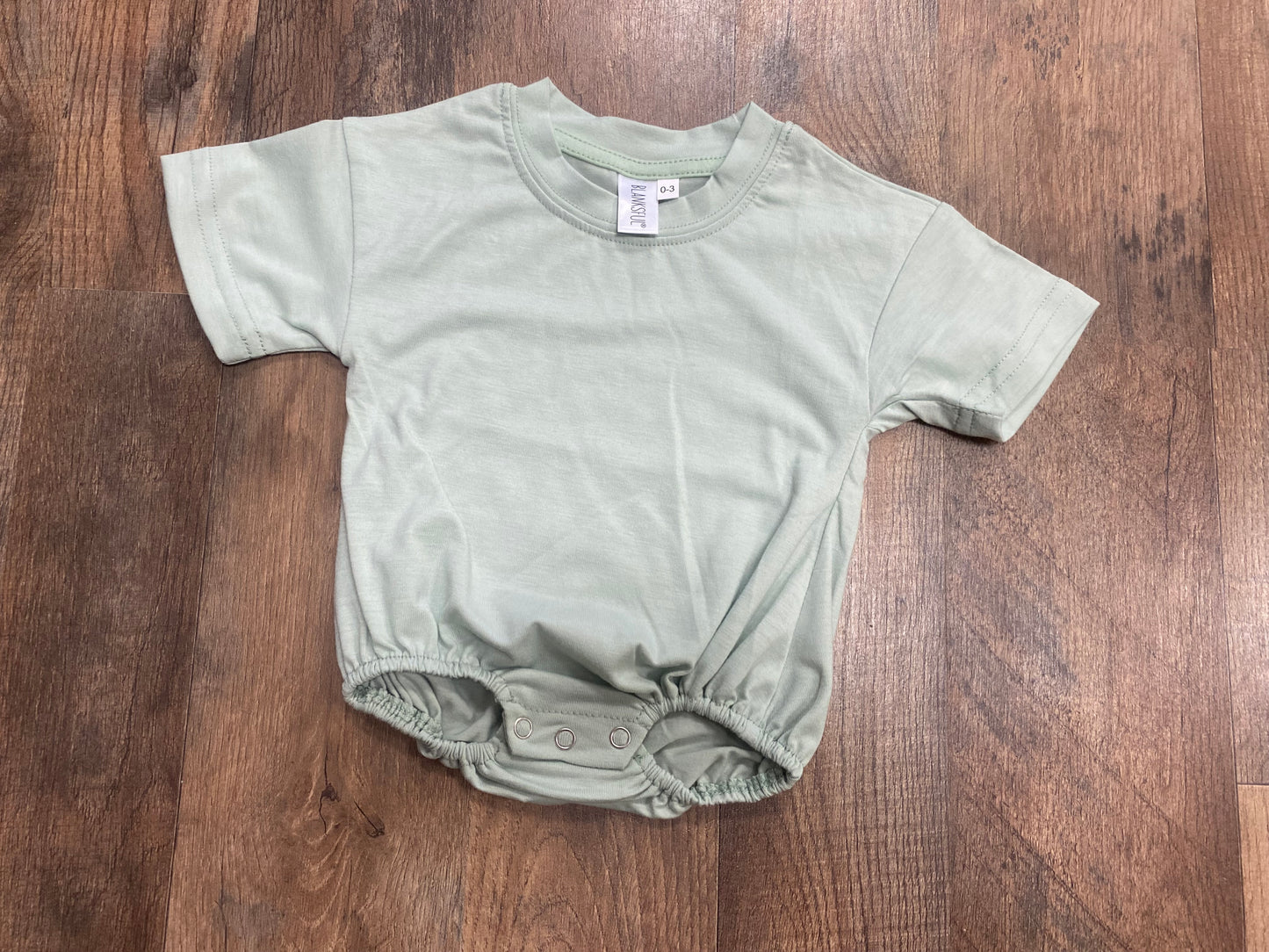 Sage T-shirt Bubble